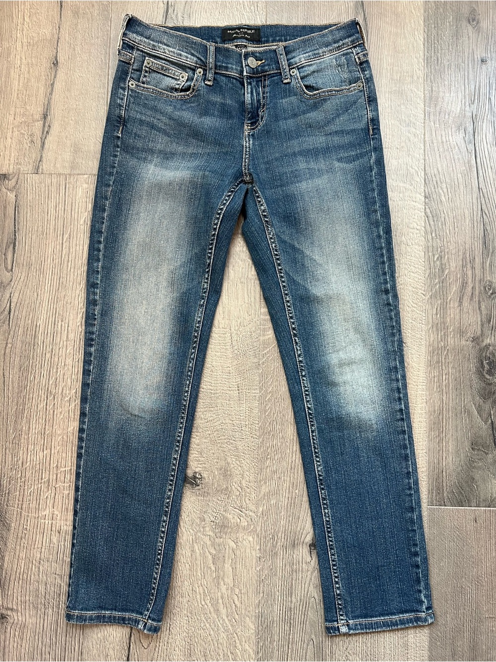 Banana Republic Petite Mid Blue Girlfriend Jeans - 24P